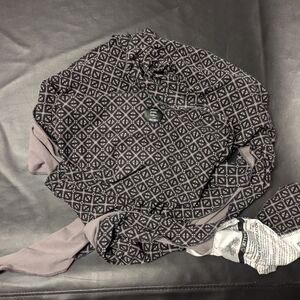 Petunia Pickle Bottom Black and Gray Geometric Wrap